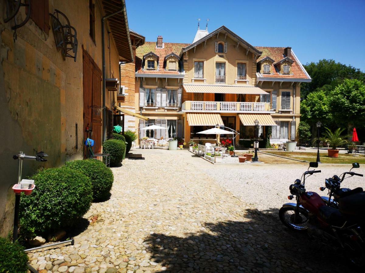 La Garde Chambres D'Hotes Charancieu Exterior photo