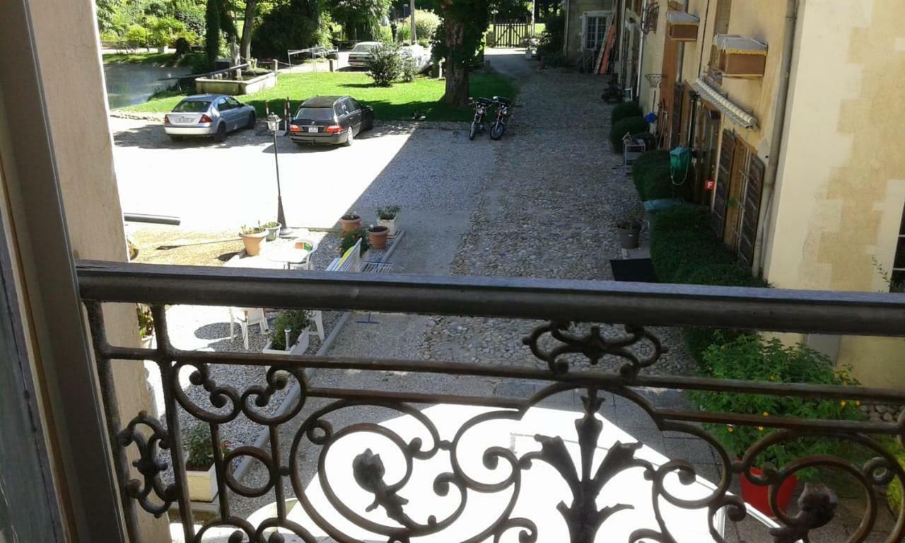 La Garde Chambres D'Hotes Charancieu Exterior photo